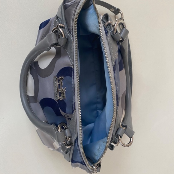 Coach shoulder bag - Picture 3 of 6